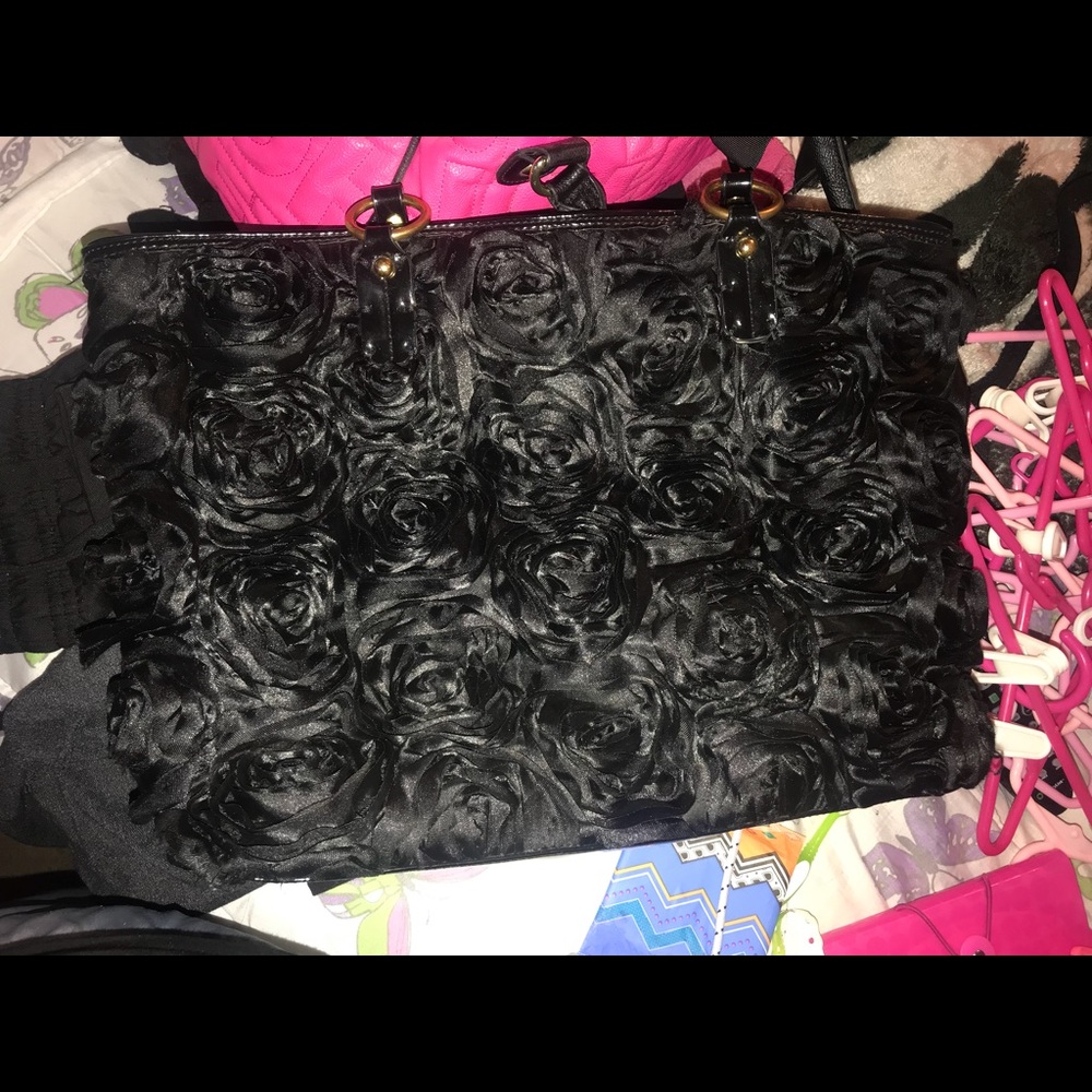Black beach bag